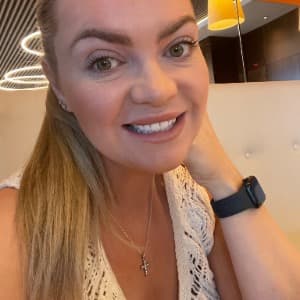 Sarah Henderson profile photo