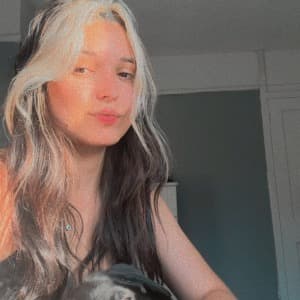 Beatriz Oliveira profile photo