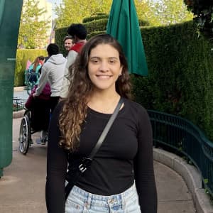 Laura Santos profile photo