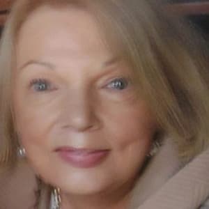 Olive Smith profile photo