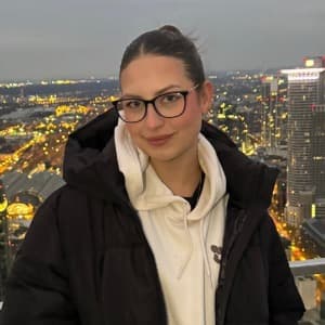 Júlia Fernandes profile photo