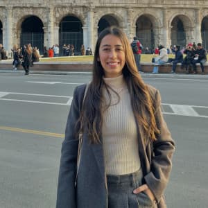 Livia  Cerqueira de Almeida profile photo
