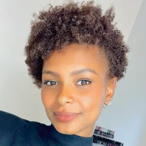 Caroline Araujo Lopes profile photo