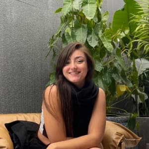 Julia Gonçalves profile photo