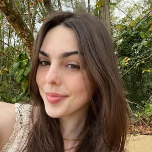 Luiza Burgos Bueno profile photo