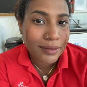 Mary Leon profile photo