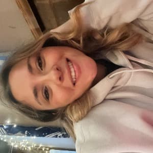 valentina saldias profile photo