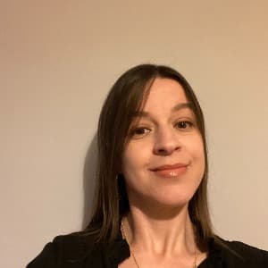 Claudia Marcondes. profile photo
