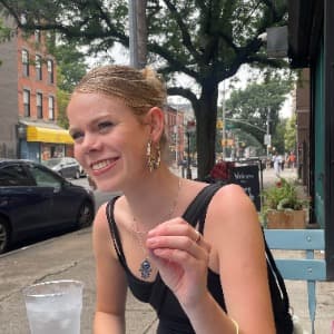 Louise Cooney profile photo